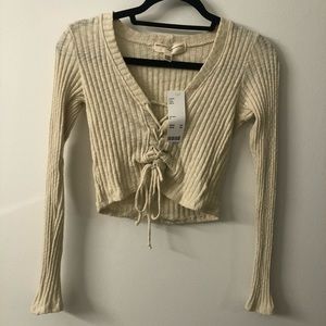 Long sleeve crop top